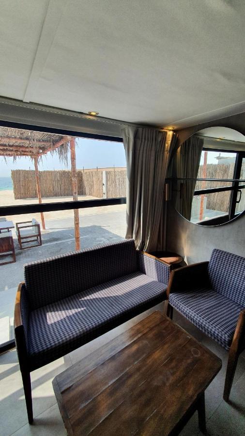 Caravana Beach Resort Al Zorah อัจมาน ภายนอก รูปภาพ